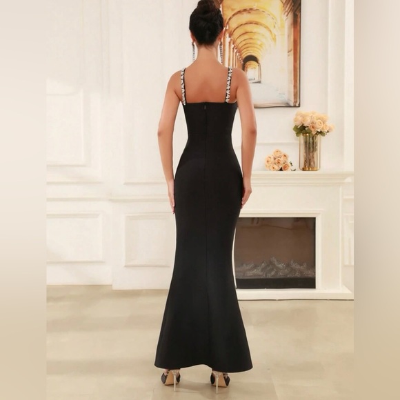 Black and white evening gown - Picture 2 of 3